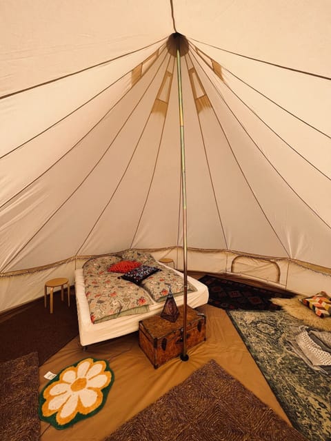 Comfort Tent | Living area