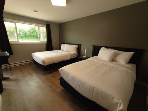 Traditional Room, 2 Double Beds | Free WiFi, bed sheets