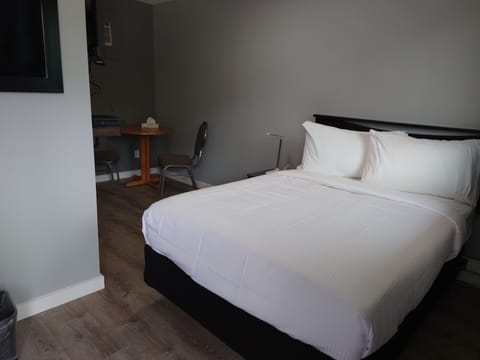 Traditional Room, 1 Double Bed | Free WiFi, bed sheets