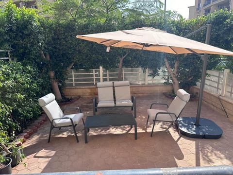 Superior Studio, Garden Area | In-room safe, iron/ironing board, free WiFi