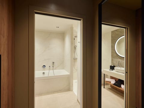 Suite (Suite Prestige) | Pillowtop beds, free minibar, in-room safe, laptop workspace