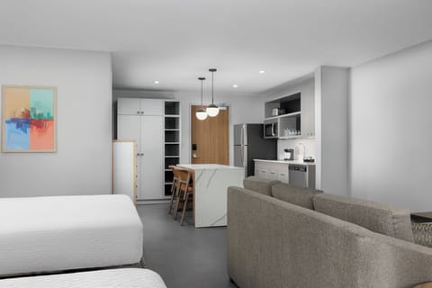 Hypo-allergenic bedding, in-room safe, desk, laptop workspace