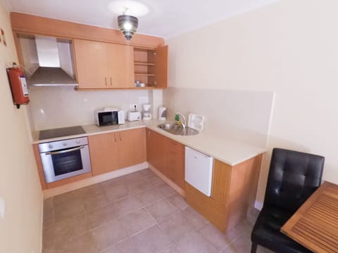 Studio, Terrace | Private kitchen | Fridge, microwave, coffee/tea maker, electric kettle