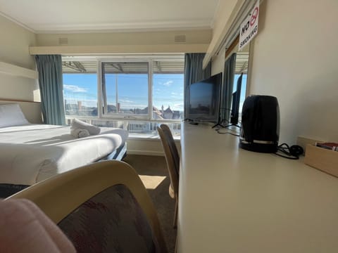 Standard Room | Laptop workspace, iron/ironing board, free WiFi