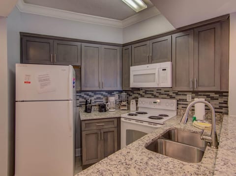 Condo, 1 King Bed with Sofa bed (Palm Beach A14) | Private kitchen | Oven