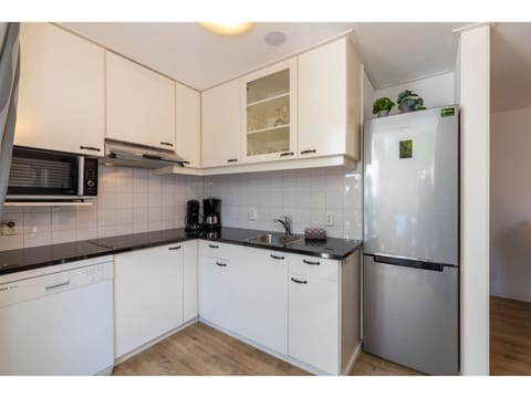 House | Private kitchen | Electric kettle, toaster, highchair