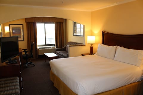 Suite, 1 Bedroom, Jetted Tub | Premium bedding, down comforters, pillowtop beds, minibar