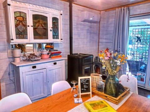 House | Private kitchen | Electric kettle, highchair