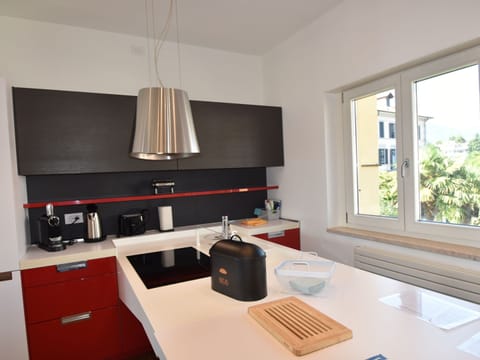 Apartment | Private kitchen | Microwave, dishwasher, coffee/tea maker