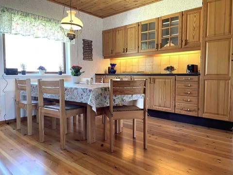 House | Private kitchen | Stovetop