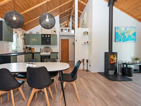House | Dining