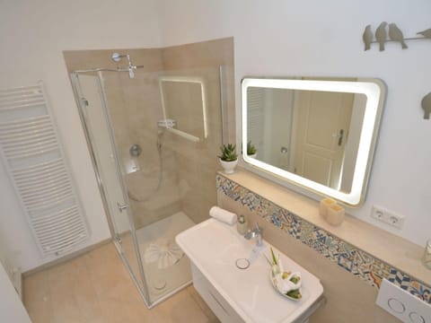 Apartment | Bathroom