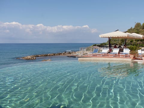 Apartment | Pool | Outdoor pool