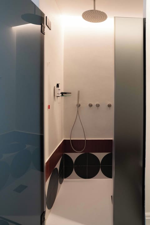 Superior Room, Balcony, City View | Bathroom | Shower, hair dryer, towels, soap