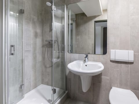 Desk, blackout drapes, soundproofing, free WiFi