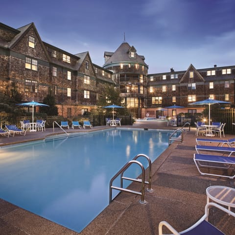 Indoor pool, outdoor pool