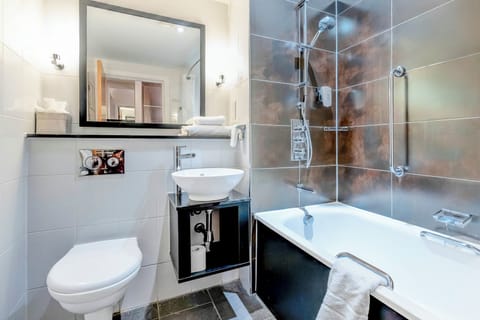 Free toiletries, hair dryer, towels