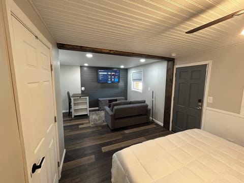 Deluxe Studio Suite | Hypo-allergenic bedding, down comforters, memory foam beds