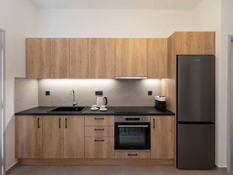 House | Private kitchen | Fridge, oven, stovetop, espresso maker