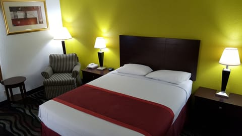 Standard Room | Pillowtop beds, in-room safe, individually furnished, desk