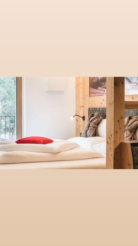 In-room safe, soundproofing, free WiFi