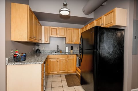 Deluxe Apartment, 2 Bedrooms, Non Smoking, Private Bathroom | Private kitchen | Full-size fridge, microwave, stovetop, coffee/tea maker