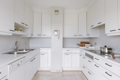 Apartment | 3 bedrooms, Internet