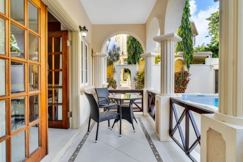 Poolside Family suite-1001 | View from room