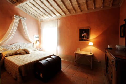 Classic Double or Twin Room | Minibar, soundproofing, free WiFi