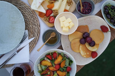 Free daily full breakfast