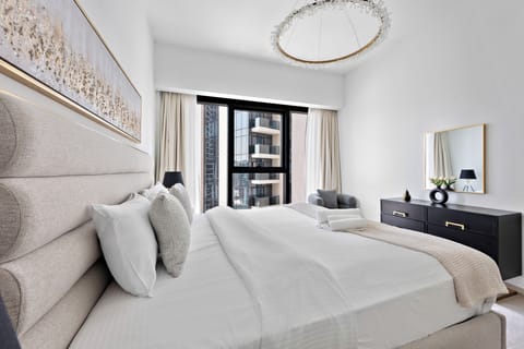 Comfort Apartment, 2 Bedrooms, Non Smoking, City View | 2 bedrooms, in-room safe, individually decorated, individually furnished