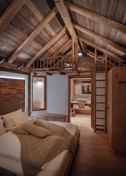 Chalet | In-room safe, soundproofing, free WiFi