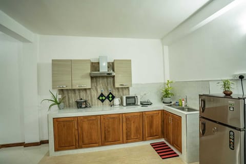 Apartment | Private kitchen | Fridge, microwave, oven, stovetop