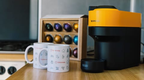 Apartment (1 Bedroom) | Coffee and/or coffee maker