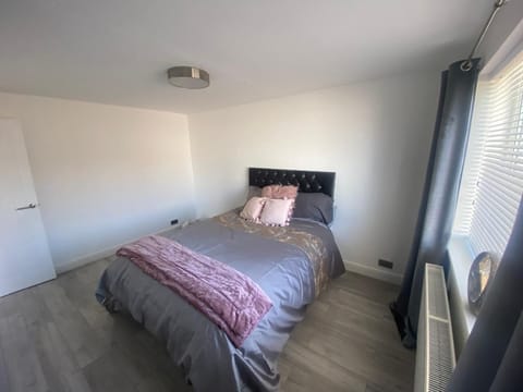 Cottage | 2 bedrooms, free WiFi, bed sheets