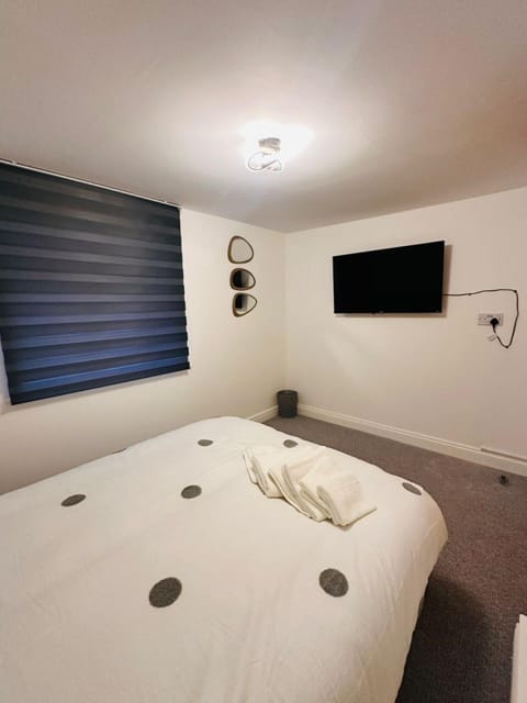 Apartment | 3 bedrooms, free WiFi, bed sheets