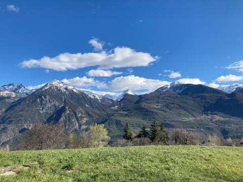 House, 2 Bedrooms, Smoking, Balcony | Property grounds