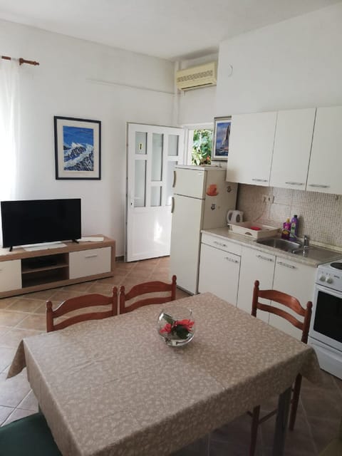 Apartment (Two Bedroom Apartment with Terrace an) | Living room | 32-inch flat-screen TV with digital channels