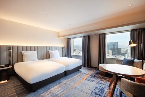 Premium Room, 2 Twin Beds, Club Lounge Access | Premium bedding, down comforters, in-room safe, desk