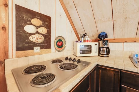 Apartment (0 Bedroom) | Interior