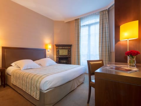 Superior Double Room | Desk, soundproofing, free WiFi, bed sheets