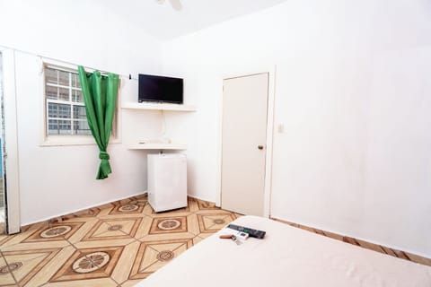 Deluxe Single Room, Patio | Iron/ironing board, free WiFi