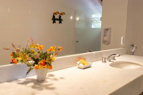 Superior Studio | Bathroom sink