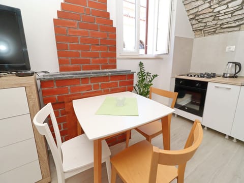 Studio (Studio Apartment with Terrace and Cit) | Interior