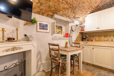 Apartment | Dining room