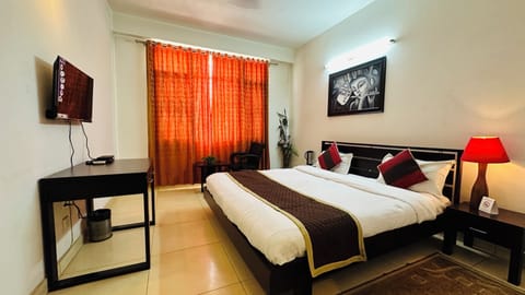 Superior Double Room | Desk, laptop workspace, free WiFi, bed sheets