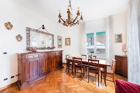 Apartment, Balcony | Living area