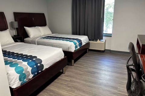 Standard Room, 2 Double Beds, Non Smoking | Free WiFi, bed sheets