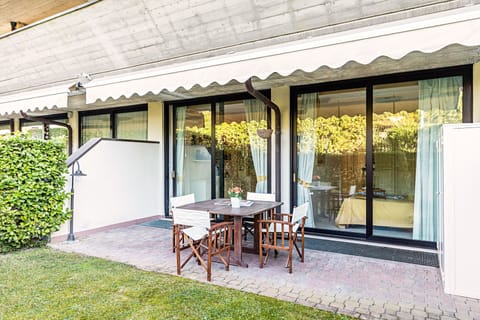 Apartment | Terrace/patio