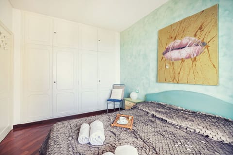 Apartment, Sea View | 2 bedrooms, iron/ironing board, cribs/infant beds, free WiFi